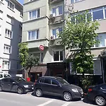 Hotel Evin