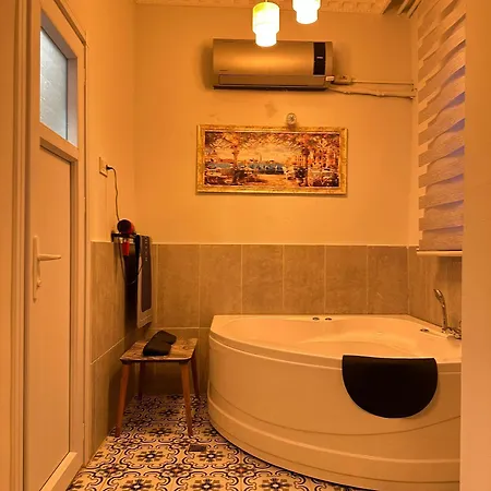 Evin Hotel